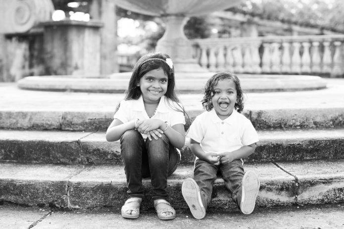 Family Photos Coral Gables Prado Entrance