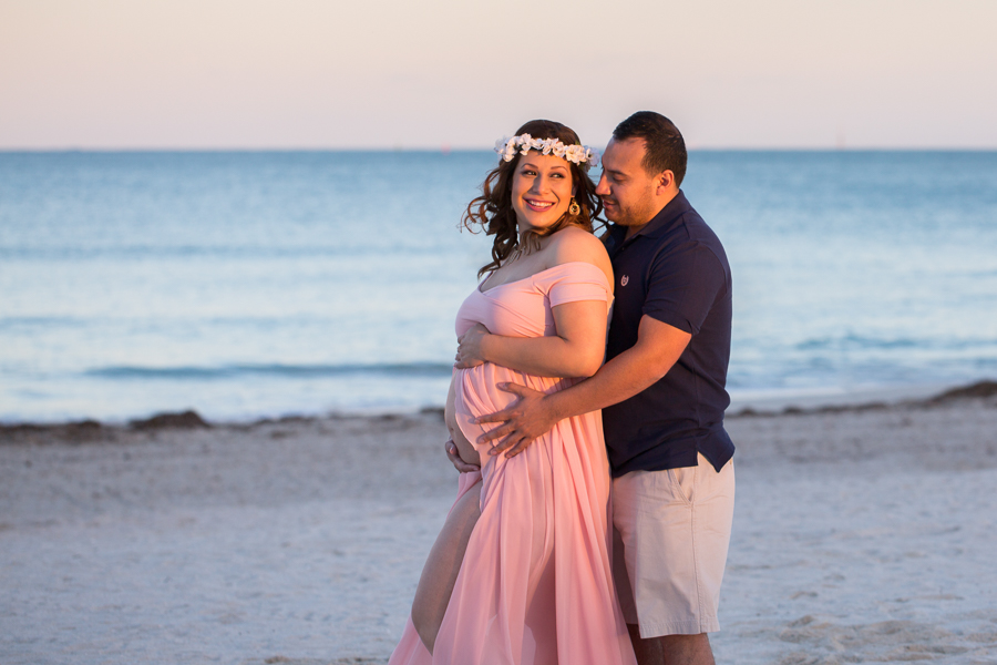 South-Pointe-Park-Maternity-Session-014