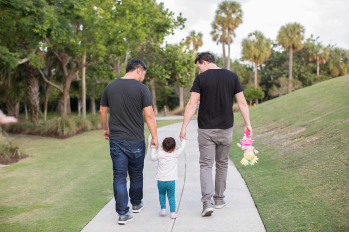 south-pointe-park-extended-family-photo-session