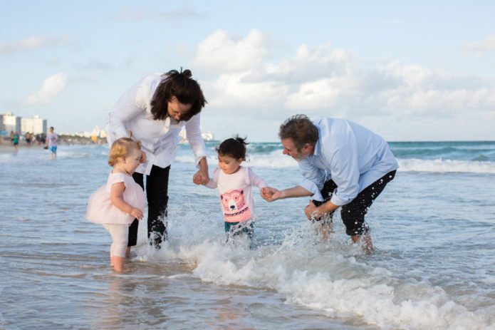 south-pointe-park-extended-family-photo-session