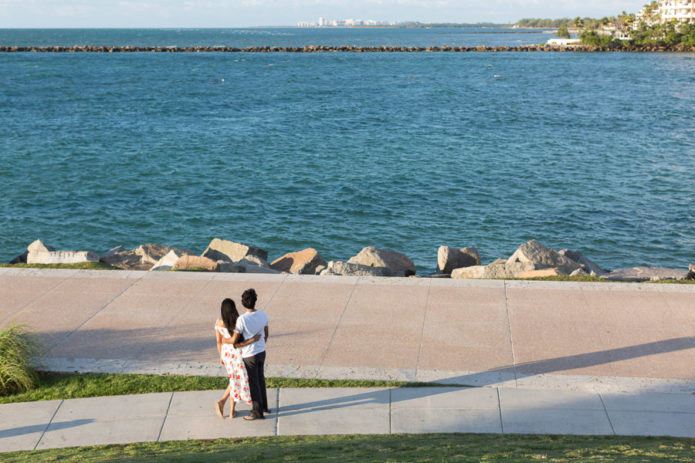 South Pointe Park Couple Sunrise Photo Shoot