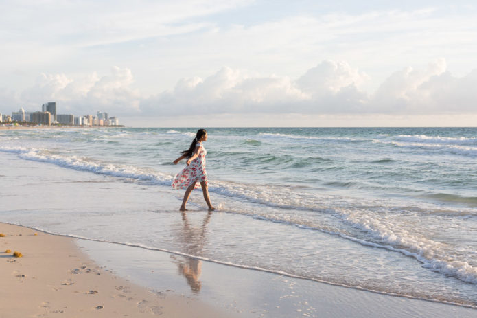 South Pointe Park Couple Sunrise Photo Shoot