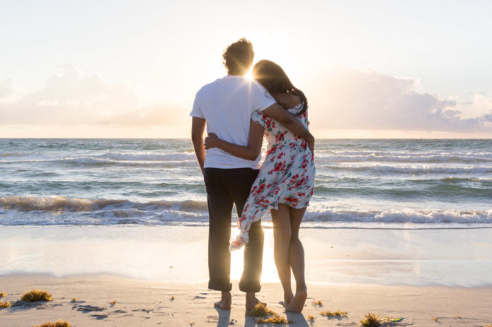 South Pointe Park Couple Sunrise Photo Shoot