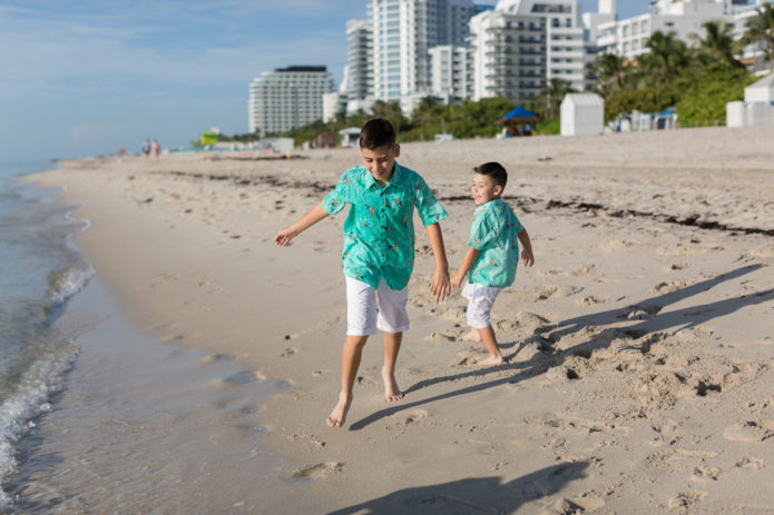 Holiday Inn Miami Beach Family Photo Session