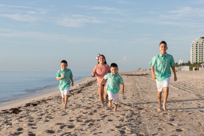 Holiday Inn Miami Beach Family Photo Session