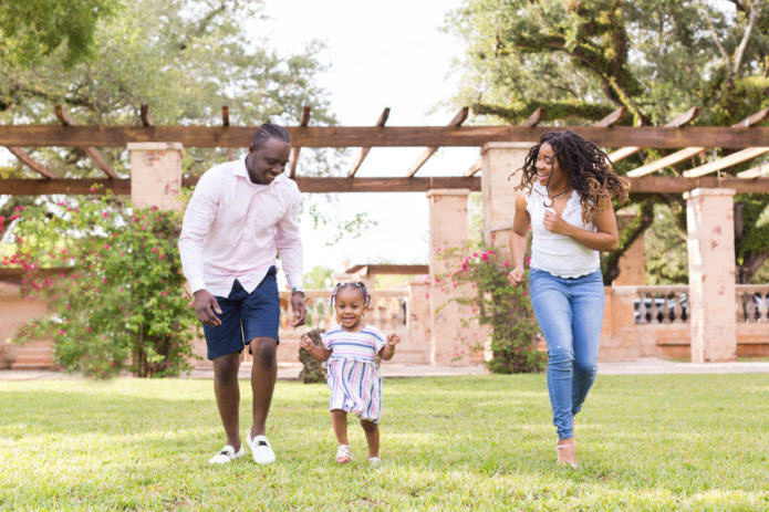 Family Photography Session Coral Gables Entrance Park