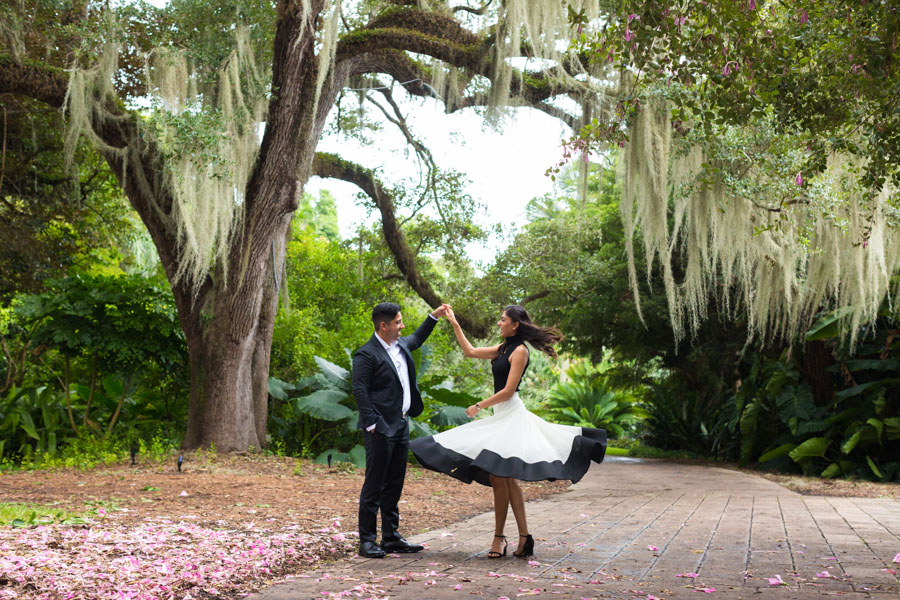 couple dancing fairchild tropical botanic garden