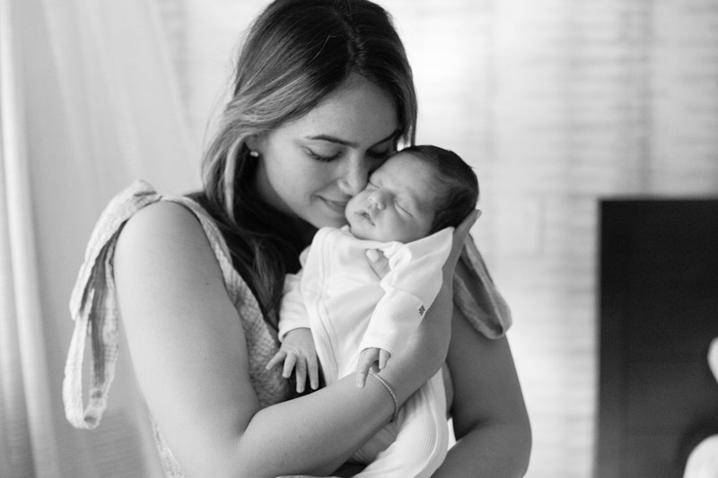 Newborn session at home in coral gables