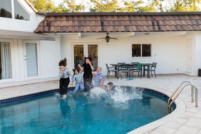 at home family photo session north miami